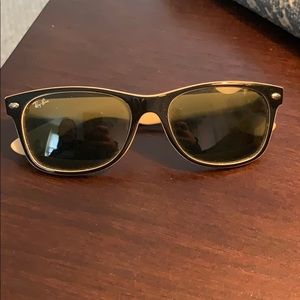 Great condition Uni-sex Ray Ban sunglasses